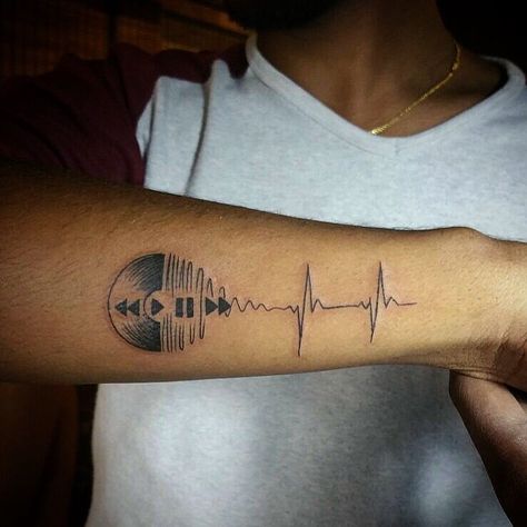 Music Tattoos Men, Love Music Tattoo, Pulse Tattoo, Lifeline Tattoos, Music Lover Tattoo, Dj Tattoo, Tattoo Trend, Music Tattoo Designs, Tattoos For Lovers