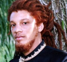 Black man Redhead w/ Dreads Ginger Guys, Afro Hairstyles Men, Red Hair Extensions, Redhead Men, Dreadlock Hairstyles, Ginger Hair, Afro Hairstyles, Black Beauty, Black Is Beautiful