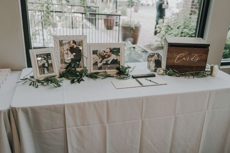 Wedding Welcome Table Ideas, Welcome Table Ideas, Wedding Entry Table, Receiving Table, Guest Book Table Decor, Wedding Welcome Table, Romantic Wedding Ideas, Wedding Guest Book Table, Reception Gifts