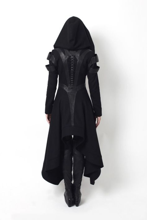 FOUND MY SUPER HERO COSTUME FOR SRP!  @jeretta1 @deidrachapman1 @mistystrain Medieval Dress, Steampunk Fashion, Modieuze Outfits, Back View, Fantasy Clothing, Fantasy Fashion, Dark Fashion, Hippie Chic, Mode Inspiration