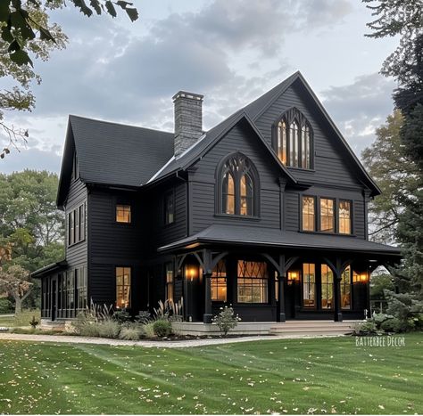 Modern Gothic Home Exterior, Gothic Barndominium, Goth House Exterior, Gothic Home Exterior, Goth Farmhouse, Modern Gothic House, Gothic House Exterior, Modern Gothic Home, Gothic Farmhouse