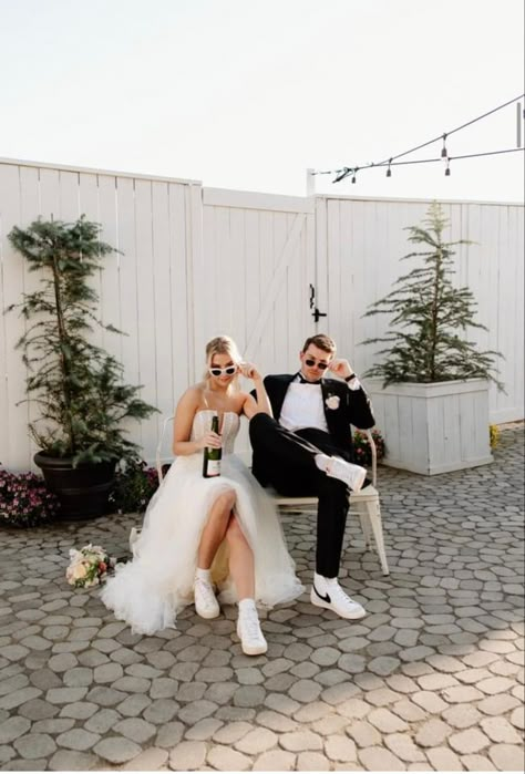 Edgy Wedding, Pre Wedding Photoshoot Outfit, Wedding Picture Poses, White Magnolia, Wedding Photos Poses, Courthouse Wedding, Atlanta Wedding, Civil Wedding, Pre Wedding Photoshoot