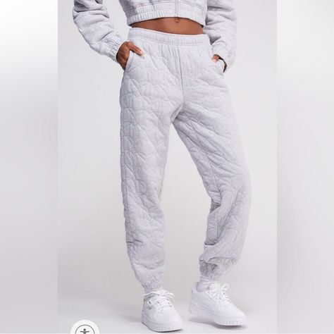 Pacsun Quilted Joggers Nwt Size Medium Tiktok Viral Nevada Quilted Joggers Sold Out In Stores And Online Quilted Joggers, Pacsun Pants, Tiktok Viral, Cell Phone Holster, Phone Holster, Walker Boots, Pajama Shirt, Fit N Flare Dress, Rain And Snow Boots