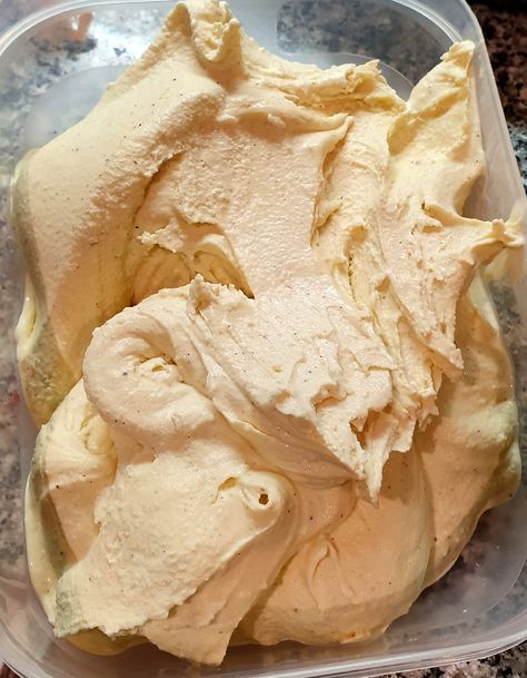 Banana ice cream (the infused way!) Homemade Ice Cream Recipes Machine, Banana Ice Cream Recipe, Ice Cream Recipes Machine, Christmas Ice Cream, Custard Ice Cream, Banana Nice Cream, Ice Cream Tubs, Ice Cream Maker Recipes, Flavor Ice