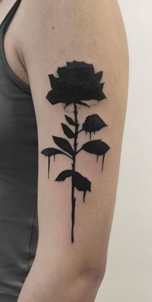 Dark Roses Tattoo, Black Rose Tattoo, Rose Tattoo On Arm, Rose Drawing Tattoo, Goth Tattoo, Rose Tattoos For Men, Rose Tattoos For Women, Black Rose Tattoos, Silhouette Tattoos