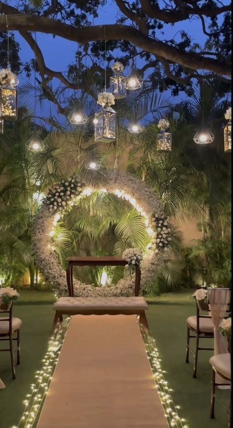 Wedding Decor Photos, Christian Couples, Wedding Altars, Wedding Decor Style, Wedding Theme Colors, Outdoor Wedding Decorations, Forest Wedding, Traditional Wedding, Marry Me