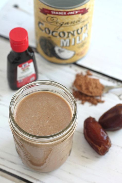 Whole 30 Coffee, Vegan Coffee Creamer, Diy Coffee Creamer, Paleo Coffee, Vegan Creamer, Paleo Food List, Vegan Snickers, Homemade Coffee Creamer, Coffee Creamers