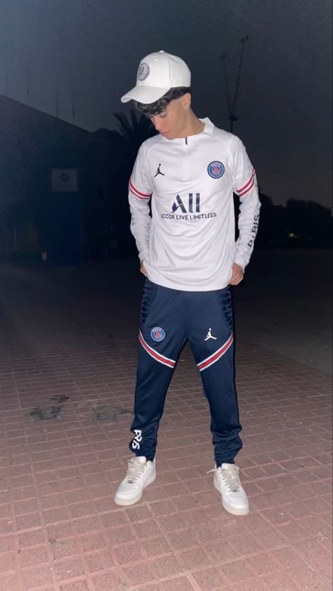 Psg Tracksuit Drip Men, Roadman Outfits, Psg Tracksuit Drip, Outfit Maranza, Psg Tracksuit, Red Hood Cosplay, Streetwear Wallpaper, Emoji Stories, Boys Tracksuits