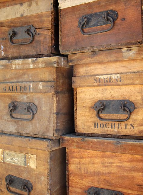 Vintage Storage Crate, Storage Crates, Vintage Crates, Antique Wooden Boxes, Old Wooden Boxes, Vintage Boxes, Old Crates, Decor Storage, Vw T6