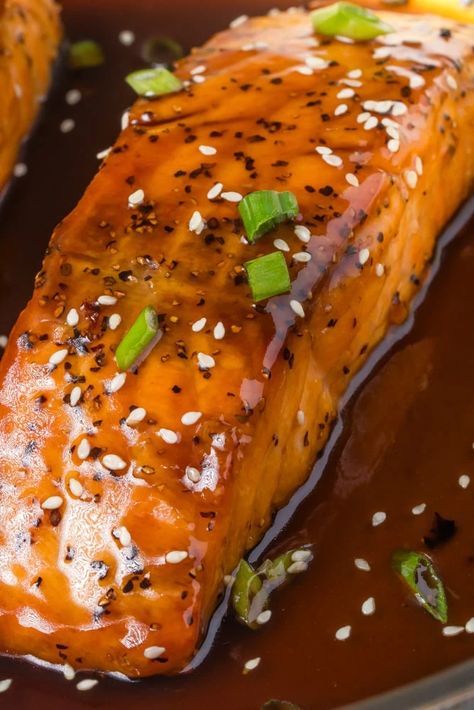 Sticky Bourbon Glazed Salmon 1 Salmon Recipes Bourbon Glaze, Bourbon Salmon Recipes Baked, Honey Bourbon Glazed Salmon, Bourbon Salmon Recipes, Bourbon Salmon, Bourbon Glazed Salmon, Teriyaki Glazed Salmon, Salmon Recipes Oven, Salmon Dinner Recipes