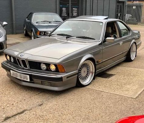 Old Bmw Cars, 90s Bmw, Old Bmw, Bmw 635 Csi, Bmw Old, Bmw 635, Bmw 320, Vintage Bmw, Bmw E24