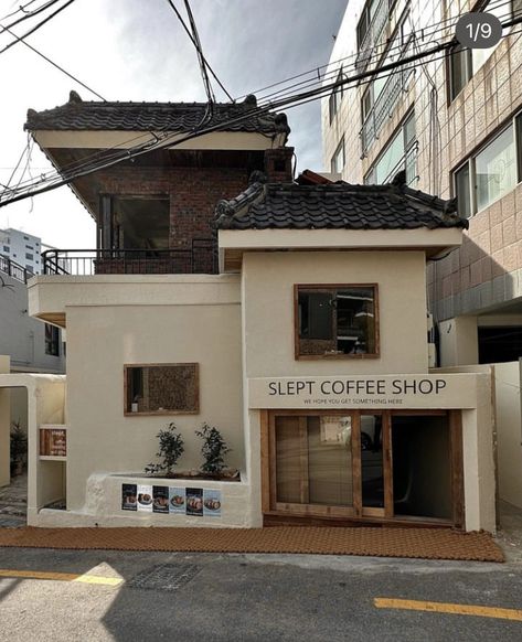 Cafe With Apartment Above, Korean Store Design, Korean Coffee Shop, Asian Cafe, Coffee House Design, Coffee Shop Concept, Shop Architecture, Cafe Exterior, Japanese Style House