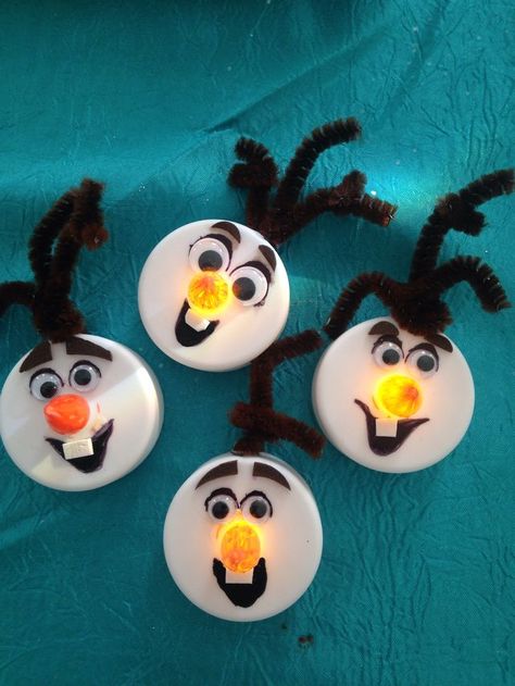 Easy Homemade Ornaments, Diy Christmas Ornaments For Kids, Ornaments For Kids To Make, Tea Light Crafts, Tea Lights Christmas, Easy Diy Christmas Ornaments, Christmas Ornaments Diy Kids, Tea Light Snowman, Christmas Ornaments For Kids