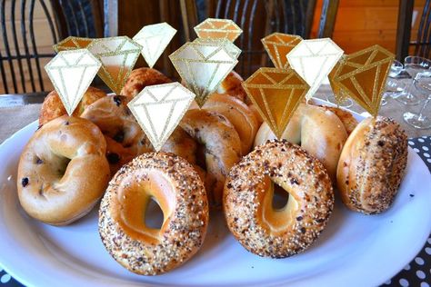 Bachelorette Party Breakfast Bar, Champagne Bachelorette Party Decor, Bagel Bar Bridal Shower Brunch Party, Desserts For Bachelorette Party, Dinner Ideas For Bachelorette Party, Hen Do Breakfast, Bachelorette Breakfast Bar, Bachlorette Craft Ideas, Bachlorette Party Games Fun