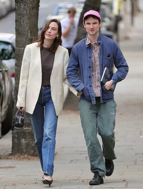 Alexa Chang, Daily Alexa Chung, Tom Sturridge, London 2023, Alexa Chung Style, Wedding Finger, Brown T Shirt, Cream Blazer, Teacher Outfit