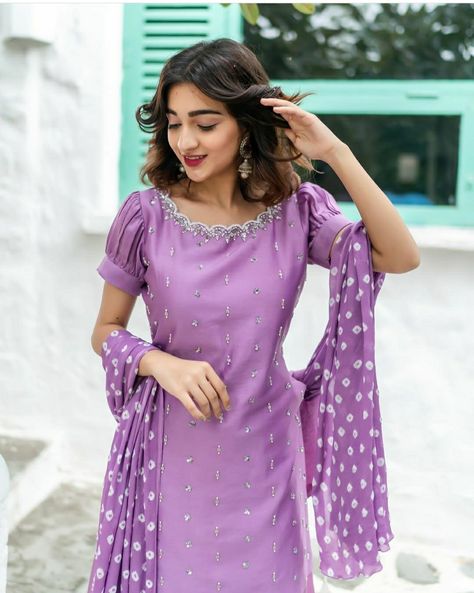 Wedding Ootd, Simple Frock Design, Long Gown Design, Churidar Designs, Simple Kurta Designs, Designer Kurti Patterns, Simple Kurti Designs, Long Kurti Designs, Long Dress Design