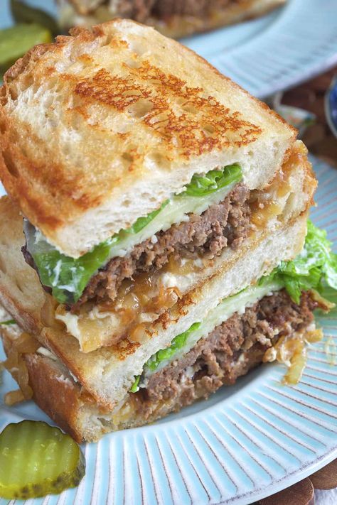 Grilled Meatloaf Sandwich Recipe Meatloaf Melt Sandwich, Leftover Meatloaf Ideas Dinners, Grilled Meatloaf Sandwich, Fried Meatloaf Sandwich, German Sandwich Recipes, Meatloaf Sandwich Leftover, Low Calorie Meatloaf, Sandwich Loaf Recipe, Meatloaf Sandwich Recipe