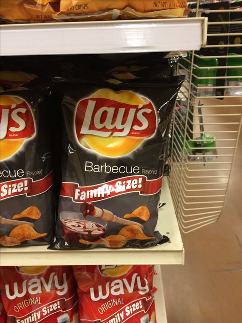 Lay’s BBQ chips Lays Bbq Chips, Lays Barbecue Chips, Alanna Core, Comfy Core, Introvert Aesthetic, Barbecue Chips, Perfect Snacks, Chocolate Tumblr, Bbq Chips