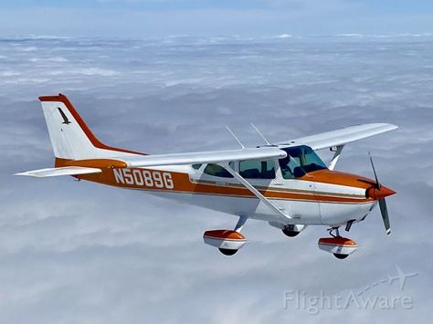 Cessna 172 Skyhawk Tattoo, Cessna Tattoo, Starman Poster, Aviation Inspiration, Roping Dummy, Cessna 172 Skyhawk, Stol Aircraft, Flying Planes, Old Airplane