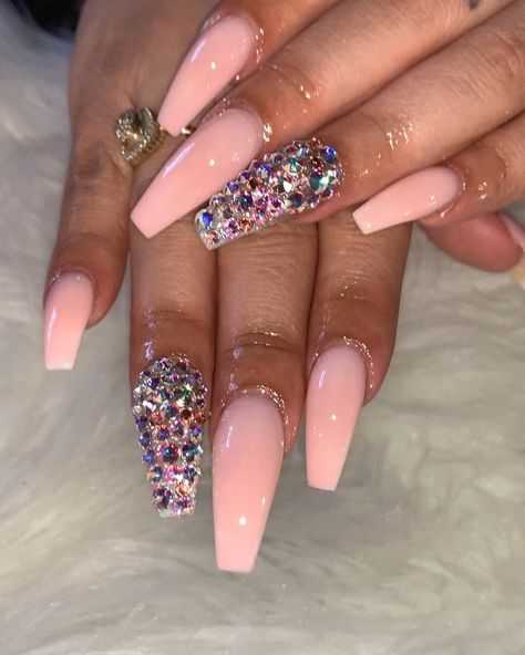 The shape queen 💪🏾 aye y’all might as well crown me as the bling queen too 😂🤦🏾‍♀️😍 #nailsonfleek #nailfie #blingnails #blacknails… Shape Nails, Nails Silver, Coffin Shape, Silver Bling, Coffin Shape Nails, Nail Swag, Spring Nail Art, Coffin Nails Designs, Bling Nails