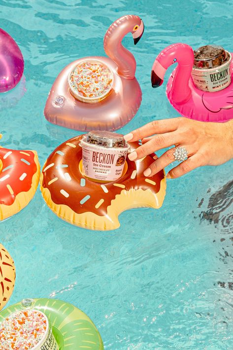 Summertime, and the lactose free livin’ is easy 🍨🦩☀️ The first day of summer calls for a pool party with floaties, flamingos, and Snack Cups for a tasty ice cream treat! Beckon Ice Cream Snack Cups come in snack-sized portions of Vanilla, Dark Chocolate Brownie, and Mint Chip ice cream, each with a unique topping. It’s the ultimate treat for your lactose free summer 😋 #lactosefree #lactosefreediet #lactosefreerecipes #lactoseintolerantsymptoms Beckon Ice Cream, Beach Food Party, Summer Ice Cream Photography, Sorbet Aesthetic, Pool Party Ice Cream, Ice Cream Pool Party, Lactose Free Ice Cream, Ice Cream Beach, Dark Chocolate Brownie