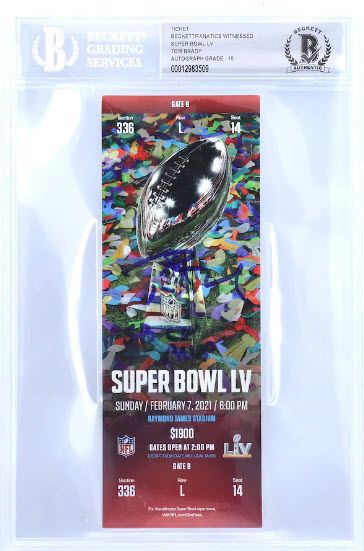 An all-#football auction has launched as the NFL heads for the postseason, with autographs, rookie #cards and signed Super Bowl tickets part of the online catalog. Super Bowl Tickets, Gale Sayers, Johnny Unitas, Tony Dorsett, Joe Namath, John Elway, Nfl Playoffs, Dak Prescott, Nfl Season