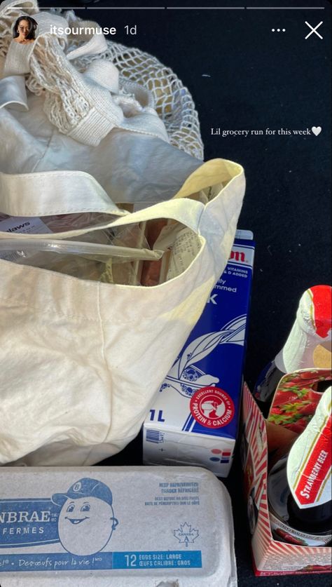 Grocery shopping totebag instastory Grocery Shopping Captions, Grocery Caption, Grocery Shopping Captions Instagram, Grocery Instagram Story, Mall Ig Story, Shopping Ig Story, Shopping Snap Story, Grocery Shopping Aesthetic, Story Captions