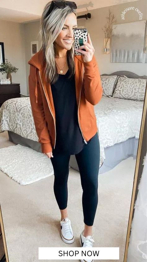 Leggings Casual Outfit, Black Leggings Casual, Mom Outfits Fall, Leggings Outfit Ideas, Running Errands Outfit, Leggings Outfit Fall, Leggings Outfit Casual, Errands Outfit, Black Leggings Outfit