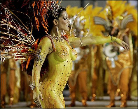 Carnival Brazil, Carnaval Outfit, Carnival Girl, Carnival Fashion, Brazil Carnival, Samba Costume, Rio Brazil, Rio Carnival, Carnival Costumes