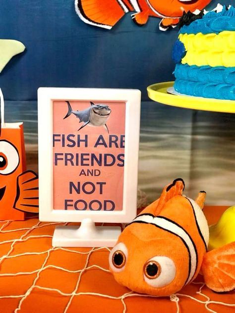 Nemo Birthday Party Decorations Diy, Finding Nemo 3rd Birthday Party, Dory Birthday Party Ideas, Finding Nemo Birthday Cake, Finding Dory Birthday Party, Dory Birthday Party, Finding Nemo Party, Finding Dory Birthday, Pixar Party