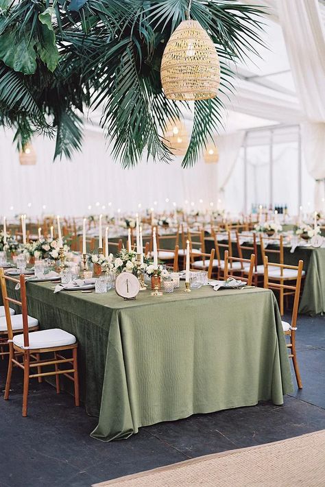 Verde Sage, Khaki Wedding, Olive Green Wedding, Green Wedding Ideas, Olive Green Weddings, Olive Wedding, Green Wedding Inspiration, Green Tablecloth, Green Themed Wedding