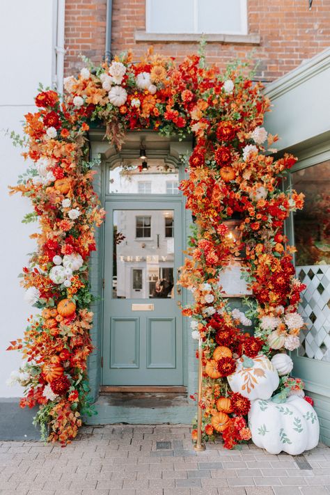 Autumn Installation, Fall Wedding Party, Autumn Window Display, Chelsea Garden, Halloween Floral, Floral Installations, Fall Fest, Flower Installation, Autumn Decorating