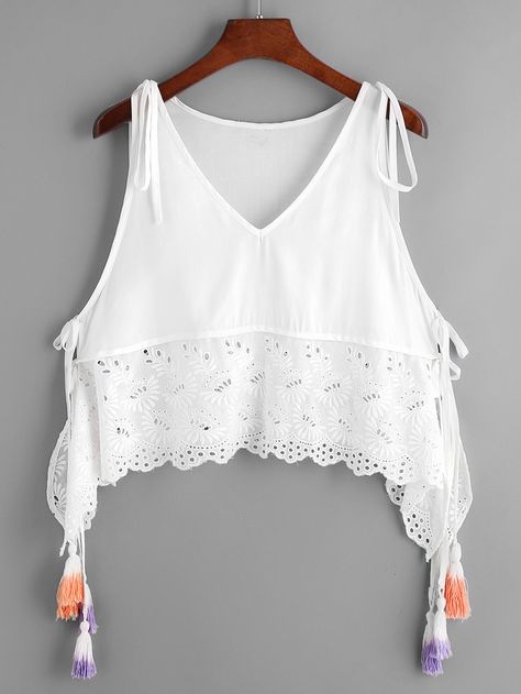 Tassels Fashion Clothing, Cotton Tops Designs, Outfit Elegantes, Tassel Top, Hanky Hem, Embroidered Trim, Trendy Fashion Tops, Women Tank Tops, Casual Chic Outfit