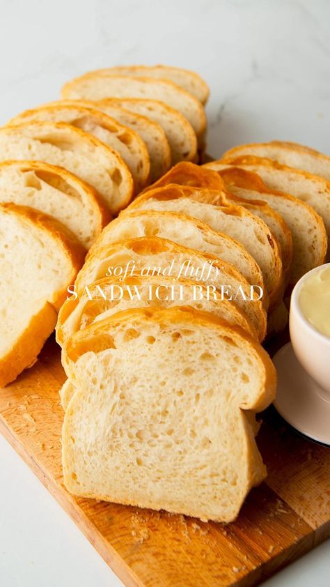 I am in my bread making era right now and loving every part of it! Easy 6 ingredient Sandwich Bread - it literally stays pillow soft for days!! If you’re looking for a fool-proof recipe, this is the one. I know what I’m about to say may be controversial but this bread is (almost) better than my focaccia recipe. And that says ALOT!   My ultimate bread guide for perfect sandwich bread making, with step-by-step photos, extended video tutorial and helpful tips Soft Sandwich Bread, Perfect Sandwich, Sandwich Bread Recipes, Homemade Bread Recipes Easy, Focaccia Recipe, Best Bread Recipe, Simple Sandwiches, Bread Making, Bread Recipes Sweet