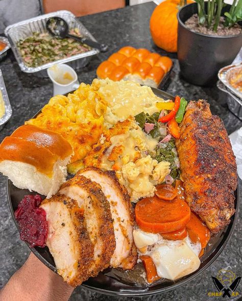 @barbied0llz Thanksgiving Plate, Thanksgiving Plates, Luxury Quotes, Southern Recipes Soul Food, Girl Aesthetics, Soul Food Dinner, Food Babe, Thanksgiving Food, Yummy Comfort Food