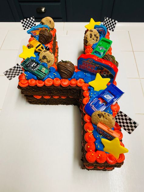 Hot Wheels Number Cake, Number 5 Hot Wheels Cake, Hot Wheels Cake Ideas, Hotwheels Birthday Cake, Small Hot Wheels Cake, Hot Wheels Birthday Cake Diy, Hot Wheels Cookie Cake, Hot Wheels Birthday Cake Buttercream, Hot Wheels Cupcakes