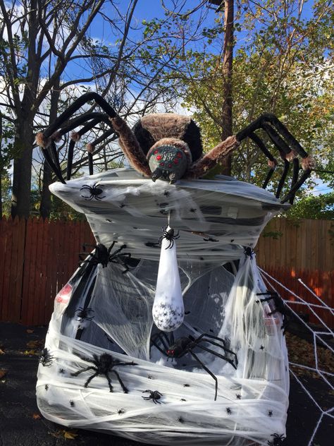 Halloween Car Decorations, Trunker Treat Ideas, Spider Theme, Trunk Or Treat Ideas, Halloween Traditions, Adornos Halloween, Treat Ideas, Trunk Or Treat, Halloween Digital