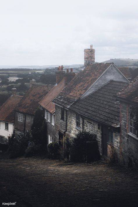 Old English village at Shaftesbury town in Dorset, England | premium image by rawpixel.com / Luke Stackpoole Divine Rivals, English Aesthetic, District 4, England Aesthetic, Landscape Vintage, Dorset England, Victorian Aesthetic, Village Photography, English Village