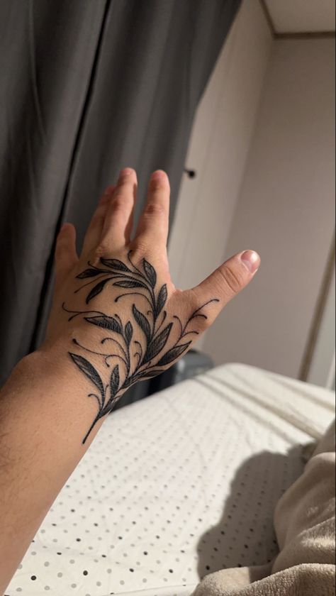 Hand Tattoos Plants, Plant Tatoos Man, Hand Leaves Tattoo, Vines Hand Tattoo Men, Vine Hand Tattoo Men, Floral Hand Tattoo Men, Cover Up Tattoos On Hand, Vine Tattoos Hand, Hand Tattoo Plant