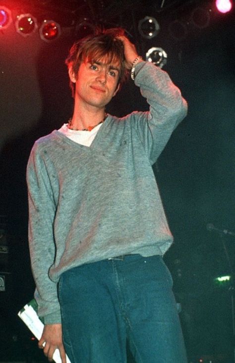 Damon Albarn 90s, Damon Albarn, Gorillaz, Blur, The Story, Red, Hair