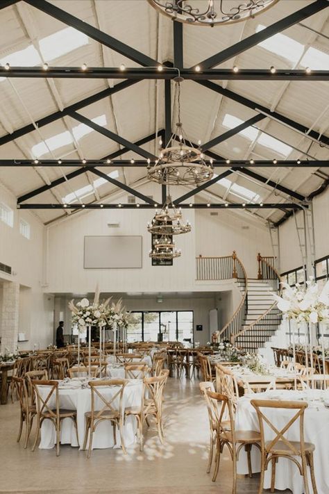 Party Barn Interior, Event Venue Business, Beautiful Wedding Decor, Event Venue Design, Event Space Design, Outdoor Tent Wedding, Disco Bar, Event Venue Spaces, City Wedding Venues