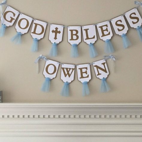 First communion banner decoration. Baby Boy Christening Decorations, Boy Christening Decorations, Baptism Party Boy, Baptism Decorations Boy, First Birthday Centerpieces, Cake Chorizo, First Communion Banner, Banner White, Baptism Banner