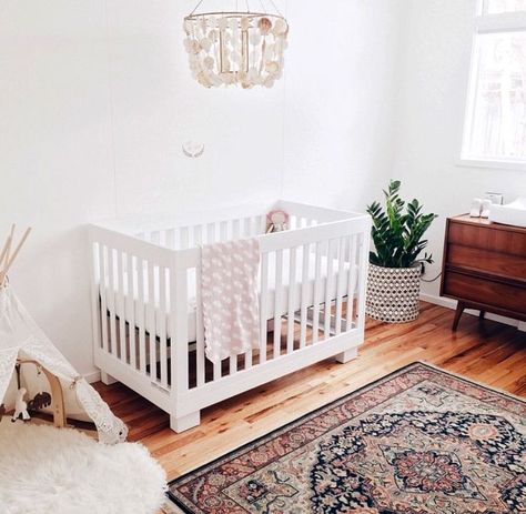 nursery Sophisticated Nursery, Bohemian Nursery, White Crib, Rug Nursery, Retro Baby, Beautiful Nursery, Nursery Inspo, Kids Interior, Baby's Room