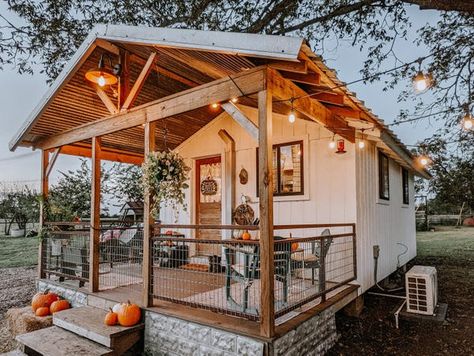 Small Barn House, Shed Tiny Home, Tiny Farmhouse, Tiny House Exterior, Shed Home, Small Barn, Shed To Tiny House, House Shed, Tiny Cabin