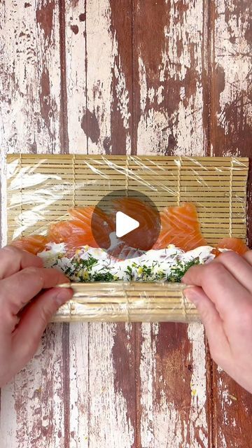 VITOR BERA Cooking & Baking on Instagram: "Smoked salmon Rolls

300g smoked salmon
50g cream cheese 
20g fresh dill
1 lemon zest 

Roll it and enjoy ☺️!

#salmonroll #easysnack #smokedsalmon" Smoked Salmon Rolls, Salmon With Cream Cheese, Salmon Rolls, Smoked Salmon Cream Cheese, Salmon Roll, Fresh Dill, Smoked Salmon, Lemon Zest, Easy Snacks