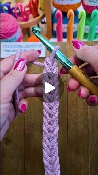 Crochet Cords, Bracelets Crochet, Jute Twine Crafts, Slip Stitches, Crochet Handles, Braid Jewelry, Womens Crochet Patterns, Crochet Cord, Fishtail Braid