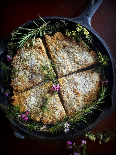 Pizza Sticks, Kitchen Witch Recipes, Seed Cake, Oat Cakes, Kitchen Witch, Seasonal Celebration, Skyrim, Yule, The Hobbit