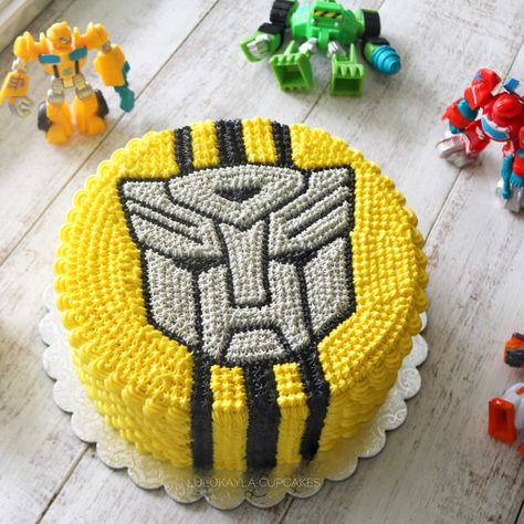 Transformers Buttercream Cake, Transformers Birthday Cake Bumble Bee, Simple Transformers Cake, Transformers Birthday Bumblebee, Bumble Bee Transformer Cake Ideas, Transformers Cupcake Cake, Transformers Bumblebee Birthday, Transformers Birthday Food Ideas, Rescue Bots Birthday Cake