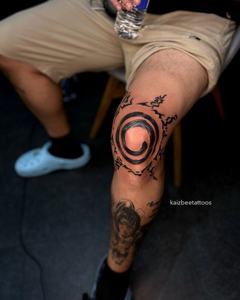 calling all naruto fans… nine tail seal on the knee?! 😱 honestly he sat like a champ, couldn’t be prouder ! ✩ NOW BOOKING dm-text-call to book 416-519-3486 📲 ✩ Beeyond Ink Tattoo Studio 783 Lawrence Ave W Toronto, Ontario 📍 ✩ #tattoo #torontotattoo #torontotattooartist #tattooideas #beeyondink #torontotattooshop #blackownedtoronto #animetattoos Naruto Seal Tattoo Knee, Naruto Knee Tattoo, Carpenter Tattoo Ideas For Men, Naruto Nine Tails Tattoo, Nine Tails Seal Tattoo, Naruto Seal, Curse Mark Tattoo, Naruto Nine Tails, Seal Tattoo