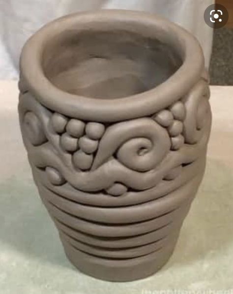 Coil Pot, Ceramic Pinch Pots, Coil Pottery, Coil Pots, Beginner Pottery, Ceramic Dinnerware Set, Tanah Liat, Pottery Workshop, Pottery Handbuilding